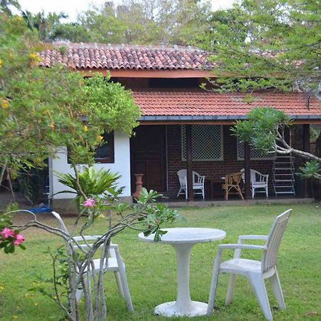 Cottage Garden Bungalows Моратува Екстер'єр фото